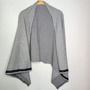 Lululemon Vinyasa Yoga Shawl Scarf 58” x 27” Convertible Snap Wrap Soft Jersey K